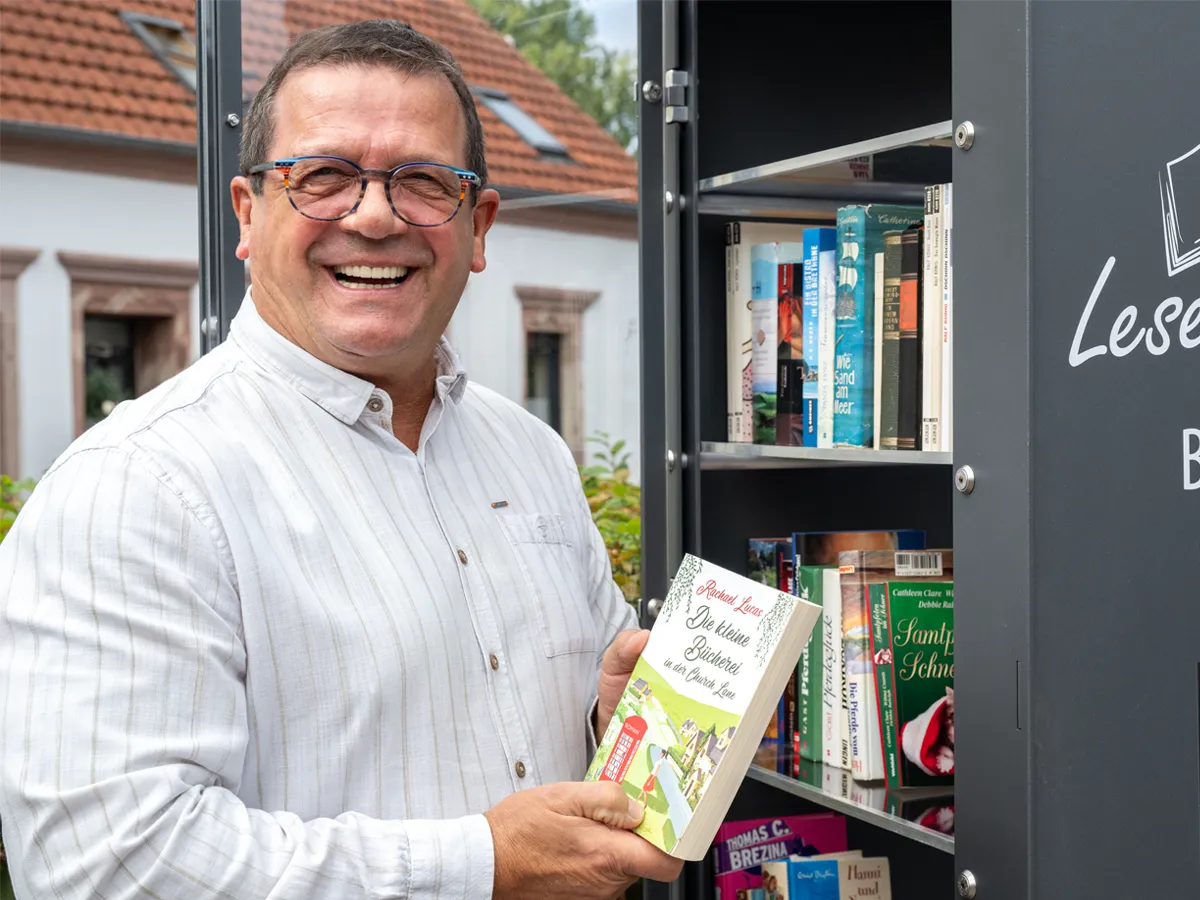 Eröffnung des öffentlichen Bücherschranks in Rohrbach (Saar)